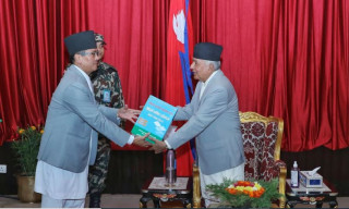राष्ट्रपतिसमक्ष अख्तियारको वार्षिक प्रतिवेदन पेश