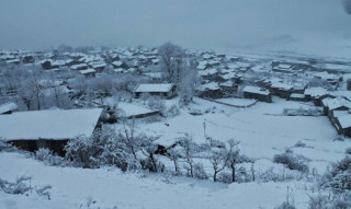 हुम्ला र मुस्ताङमा हिमपात,  आवतजावतमा  कठिनाई