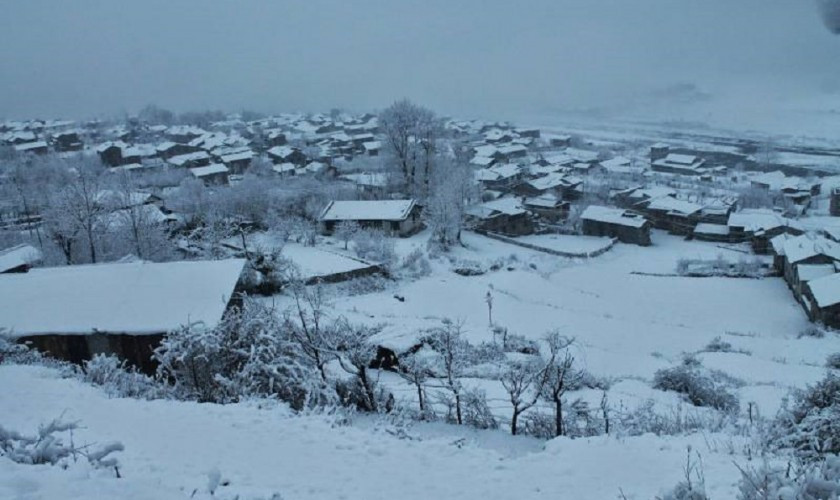 हुम्ला र मुस्ताङमा हिमपात,  आवतजावतमा  कठिनाई