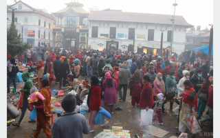 पितृको सम्झनामा शिवालयमा शतबीज छर्नेको भिड 