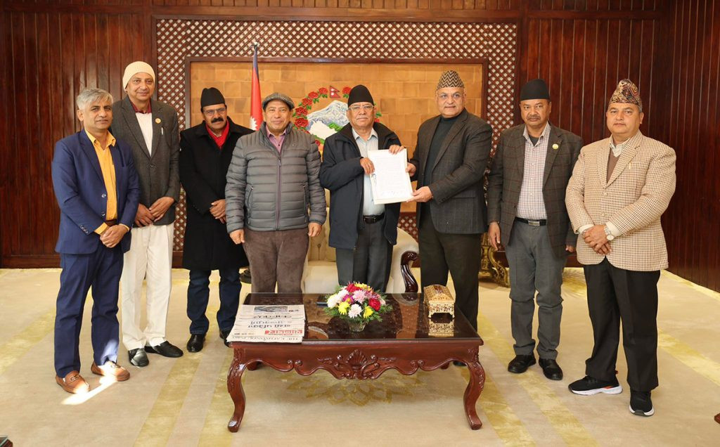 प्रदेशलाई अधिकार सम्पन्न बनाउन मुख्यमन्त्रीहरुले गराए प्रधानमन्त्रीको ध्यानाकर्षण