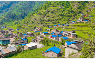 बागलुङका  दुर्गम गाउँमा विद्युत् प्रसारण लाइन विस्तार