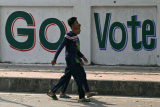 विपक्षीको आमहड्तालका बीच  बंगलादेशमा आज निर्वाचन हुँदै