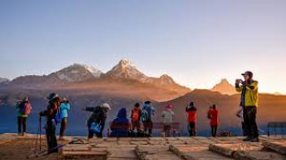 अप्रिलमा नेपाल भित्रने पर्यटक १२ दशमलव ७५ प्रतिशतले बढे