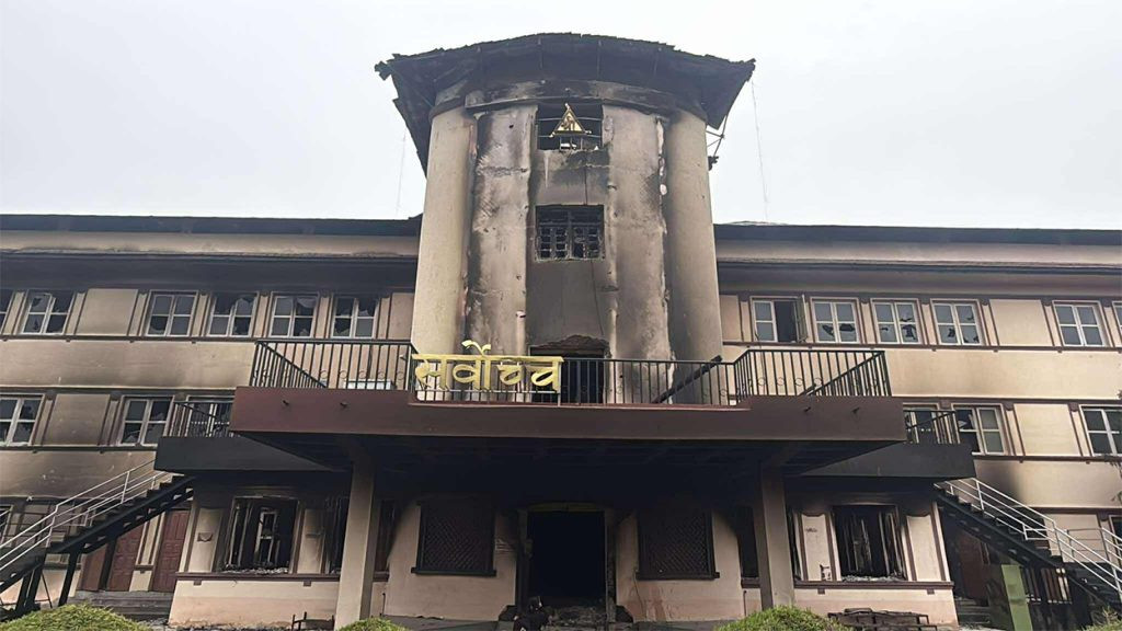 अर्घाखाँचीको रिटमा सर्वोच्चद्वारा लगाउमा राखने आदेश